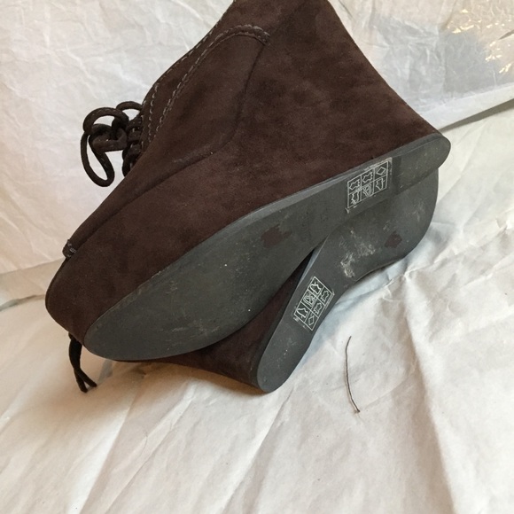 MIU MIU BROWN SUEDE WEDGES SZ-37.5 - Picture 8 of 8